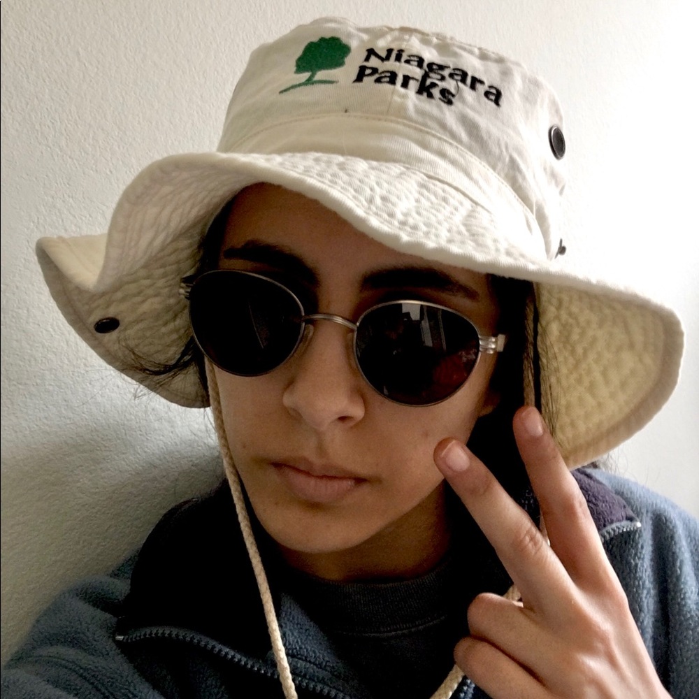 Niagara Falls parks bucket hat